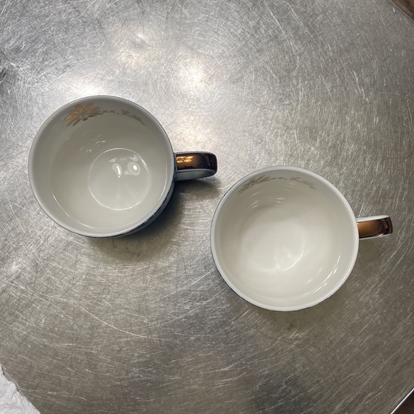 EUC Lily Pulitzer Mugs, set of 2 - Picture 2 of 8